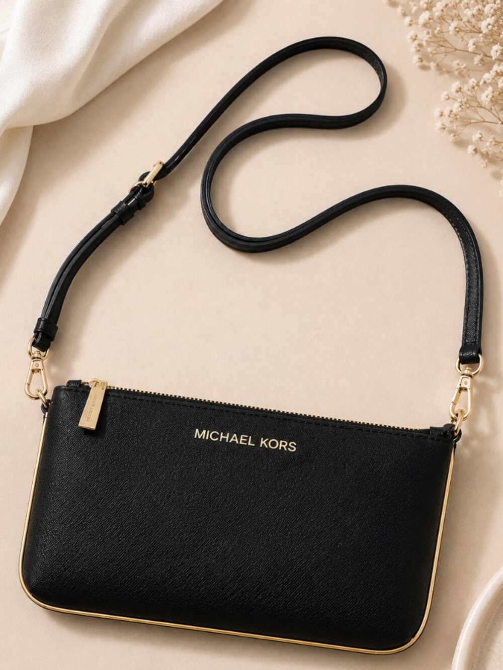 Michael Kors Specchio Jet Set Small Slim Crossbody - EUC